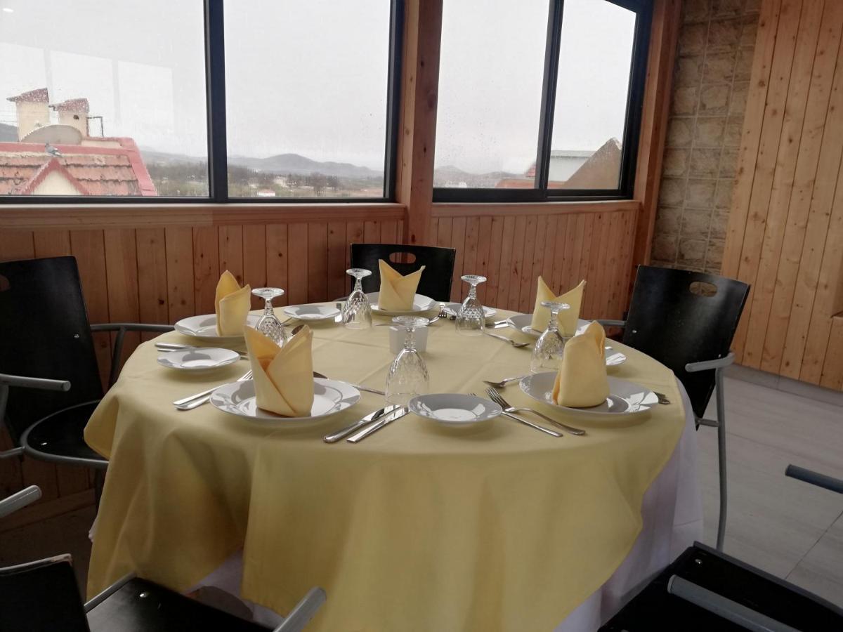 Hotel School Ersat Azrou Luaran gambar