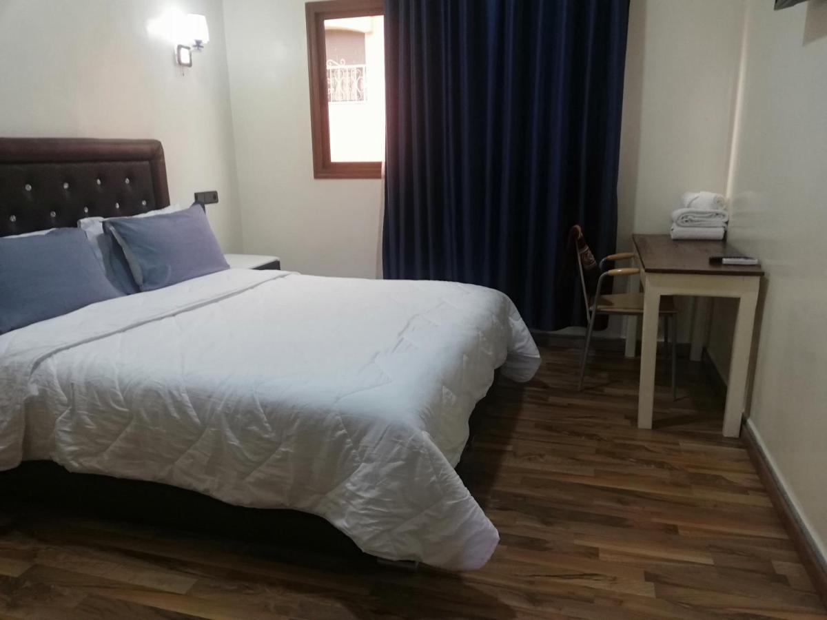 Hotel School Ersat Azrou Luaran gambar