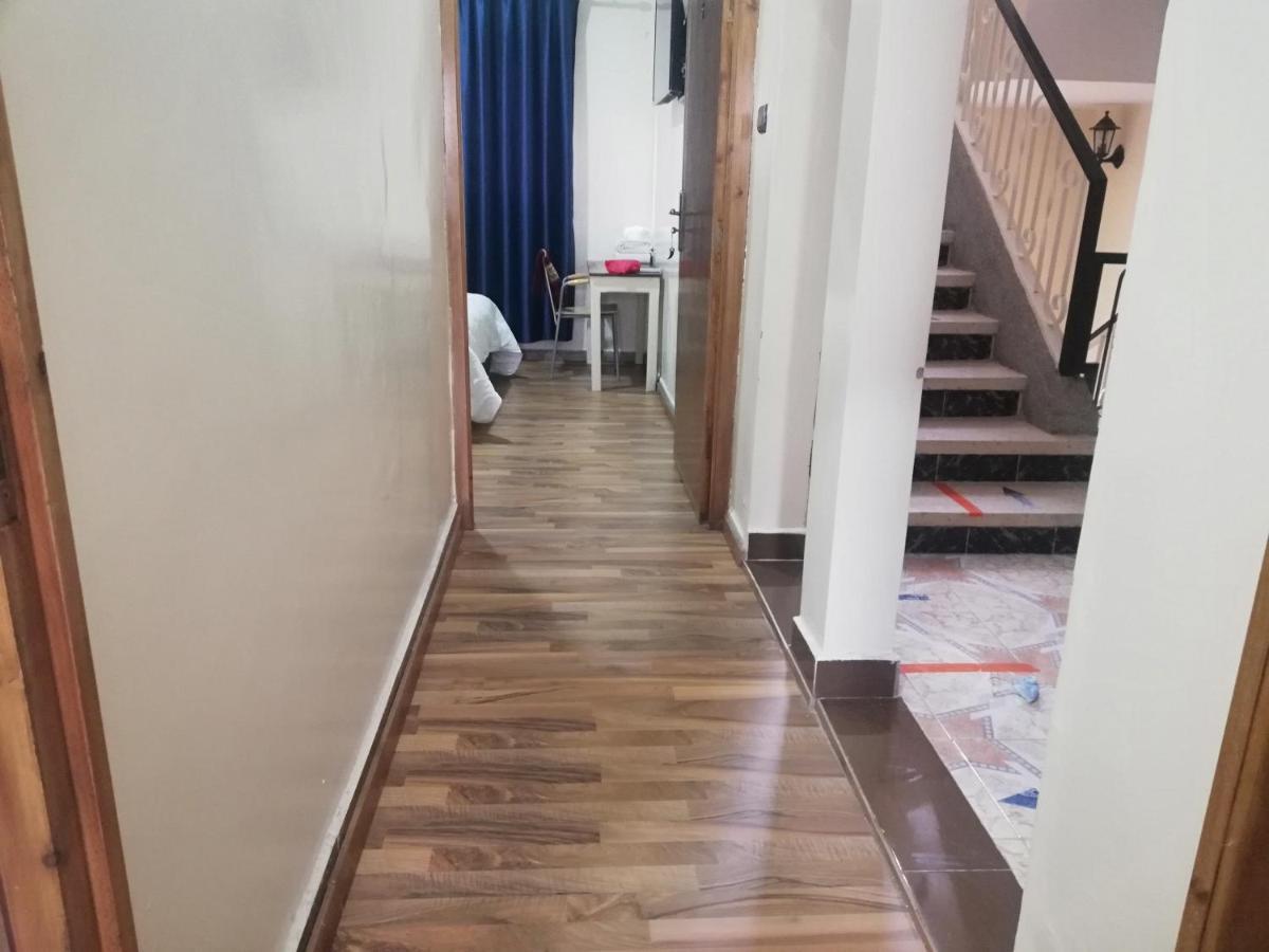 Hotel School Ersat Azrou Luaran gambar