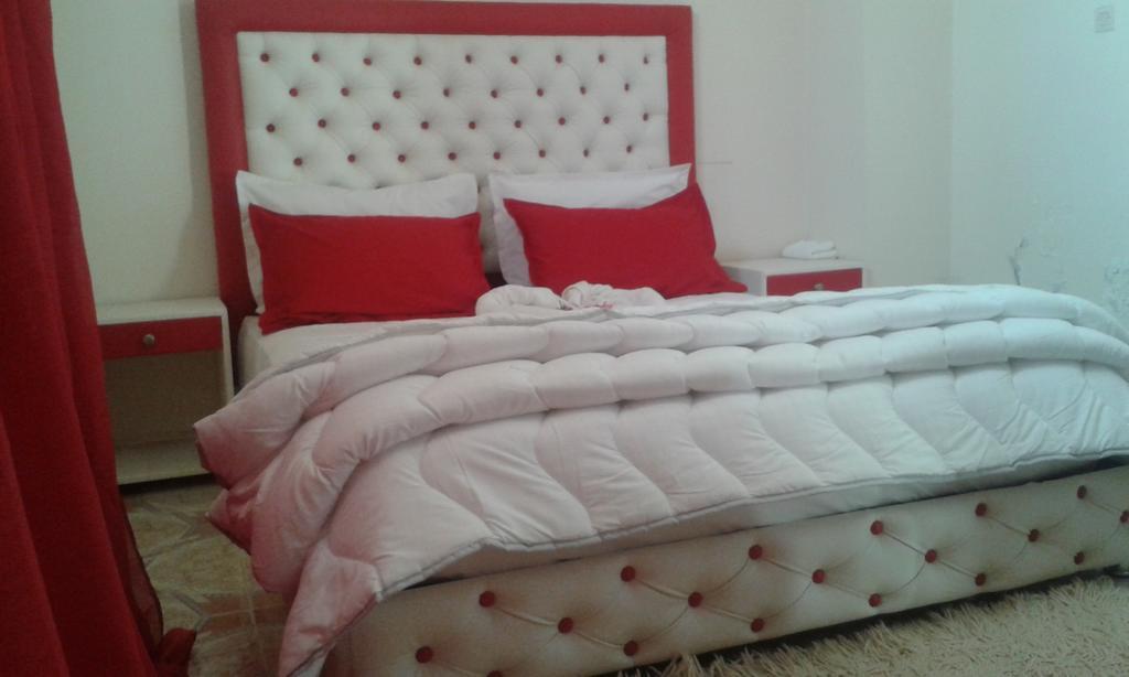 Hotel School Ersat Azrou Luaran gambar