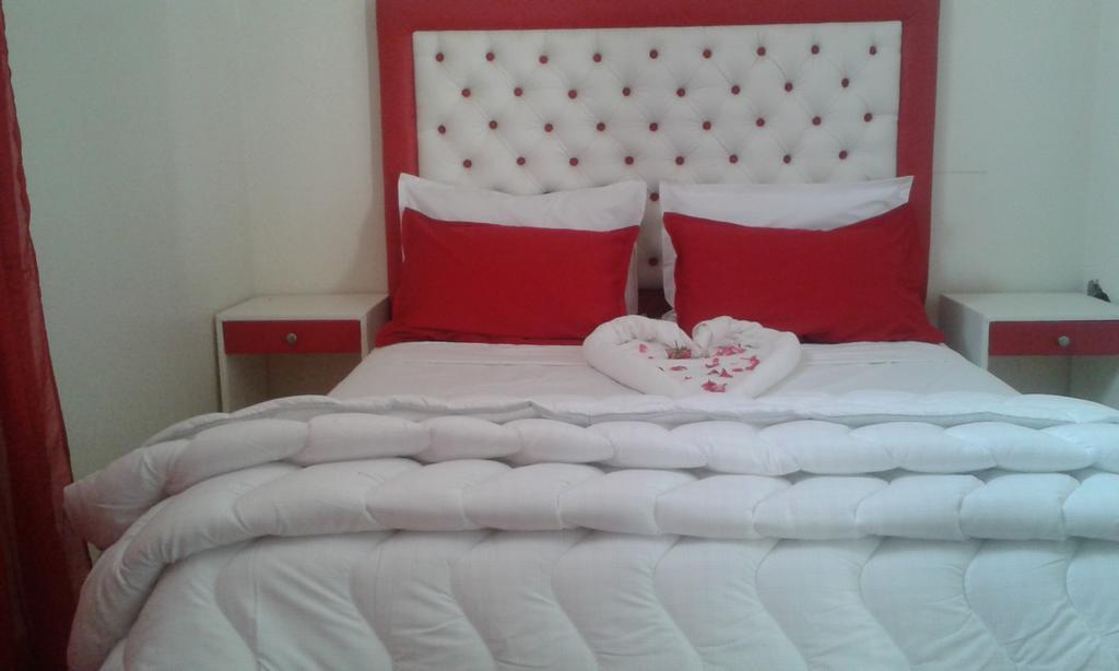 Hotel School Ersat Azrou Luaran gambar