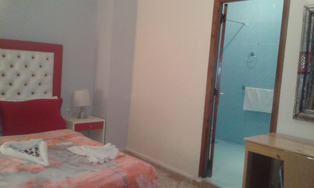 Hotel School Ersat Azrou Luaran gambar