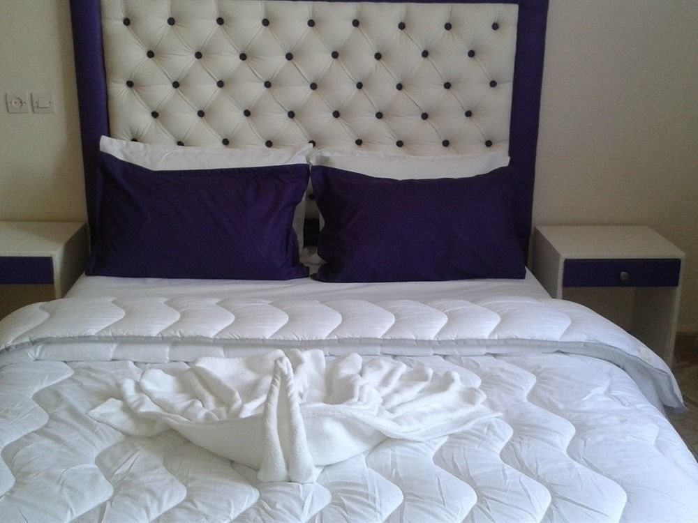 Hotel School Ersat Azrou Luaran gambar