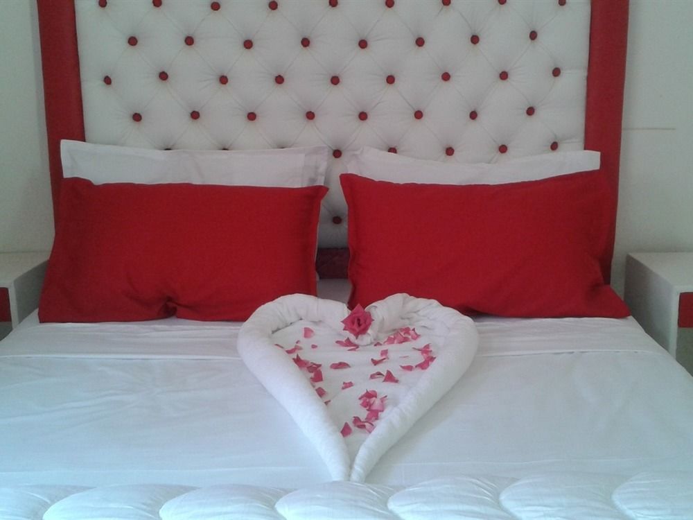 Hotel School Ersat Azrou Luaran gambar