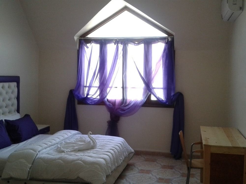 Hotel School Ersat Azrou Luaran gambar