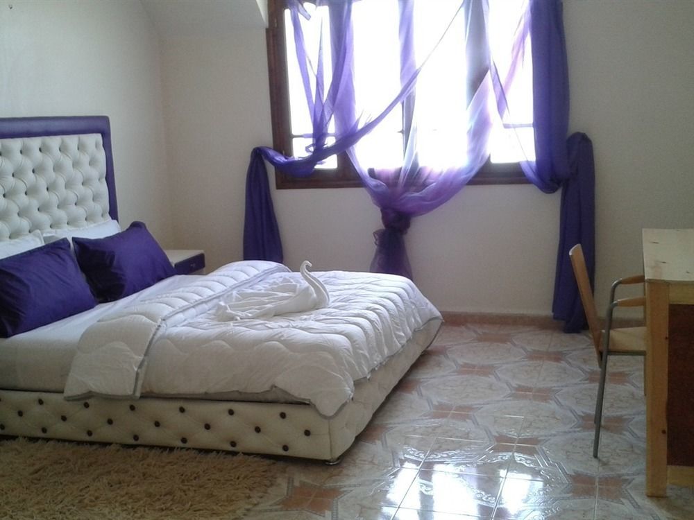 Hotel School Ersat Azrou Luaran gambar